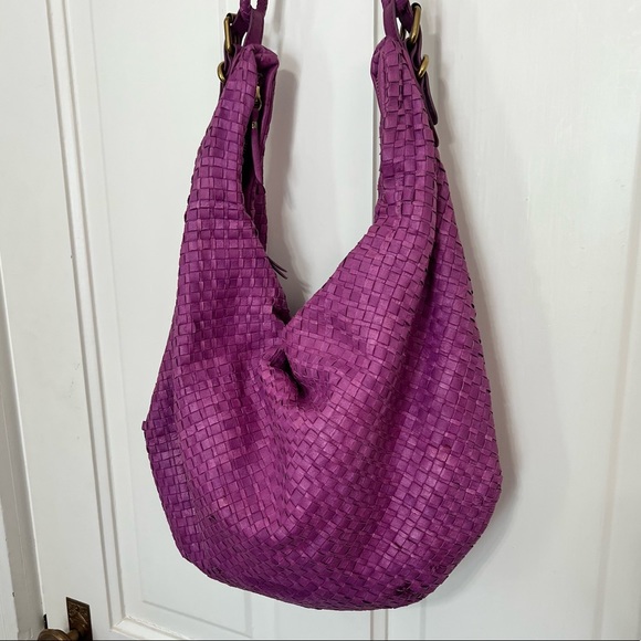 Purple woven leather hobo shoulder bag Elliott Lucca eggplant BV Intrecciato - Picture 2 of 12